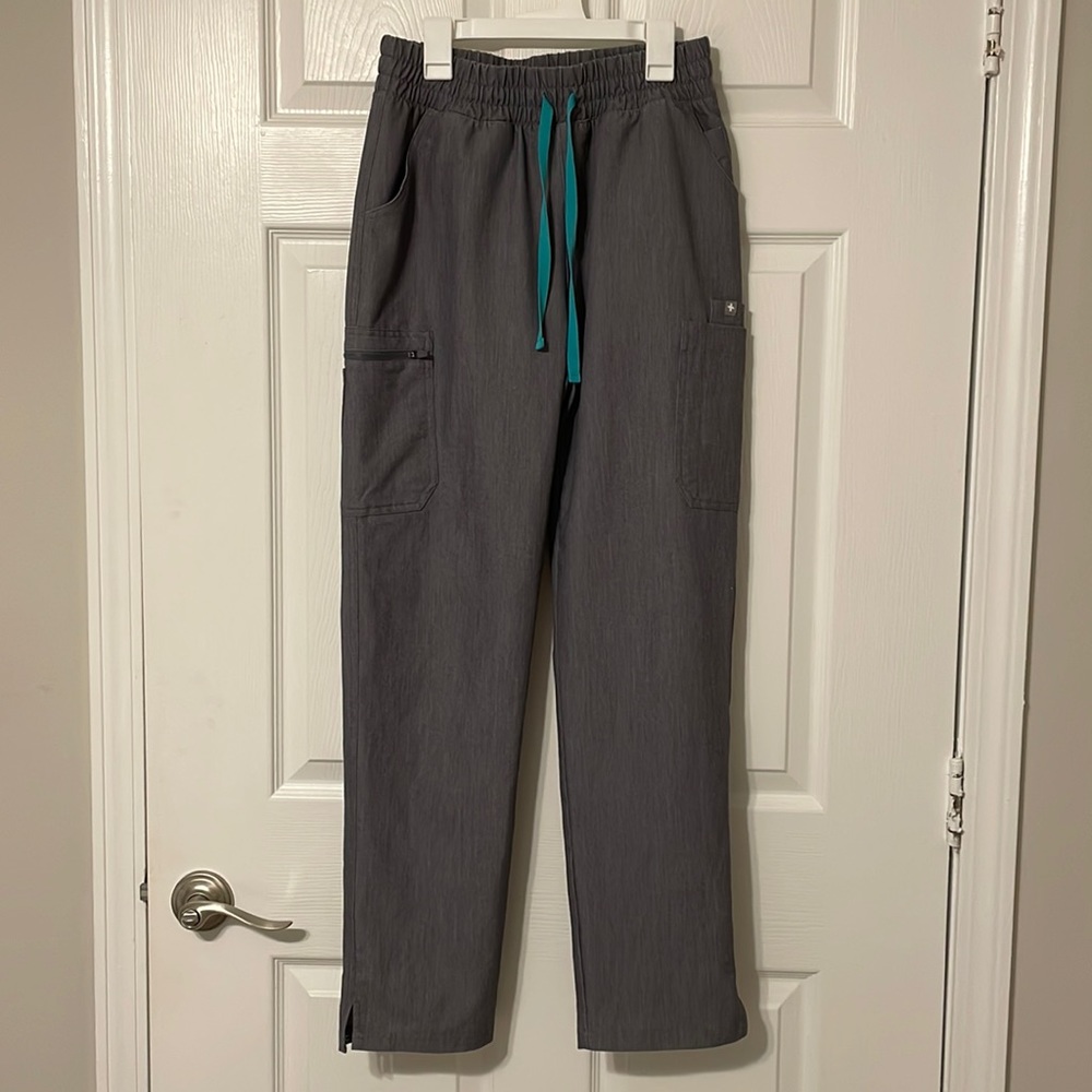 FIGS high waisted yola skinny scrub bottoms